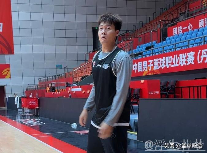 赵睿雷蒙周琦齐迎常规赛首战复出，出场时间视情况而定